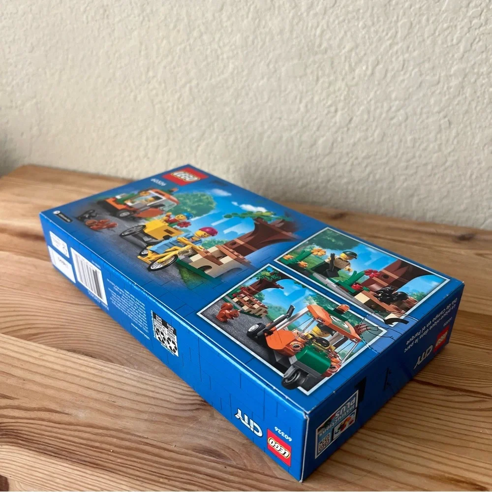 LEGO - City Picnic in the Park Toy Building Set 60326 (147pcs) - Retired Product